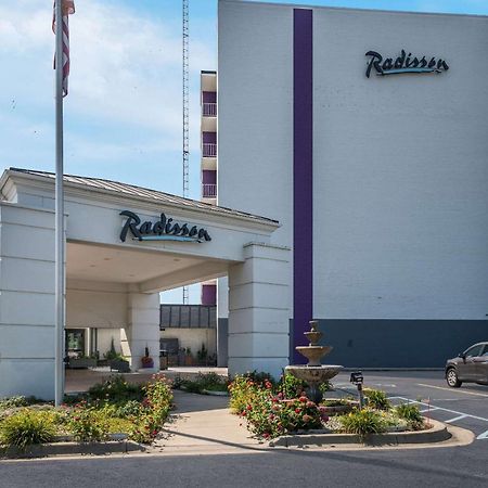 Radisson Hotel Grand Rapids Riverfront Exterior foto