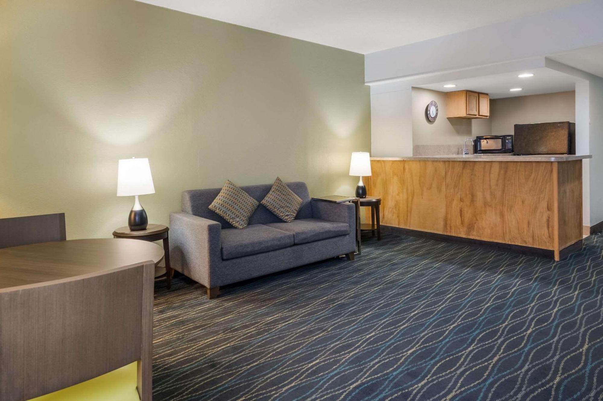 Radisson Hotel Grand Rapids Riverfront Exterior foto